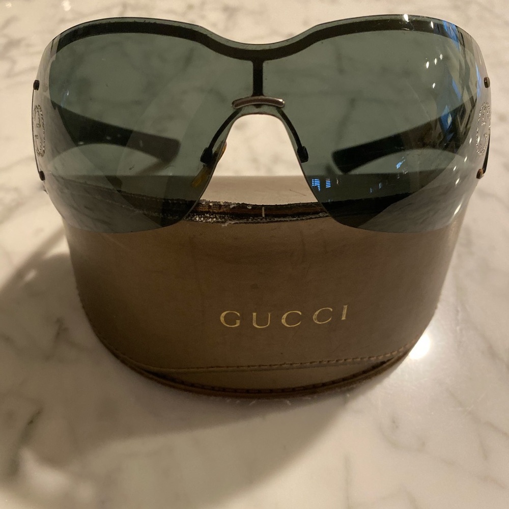 Used Gucci sunglasses
